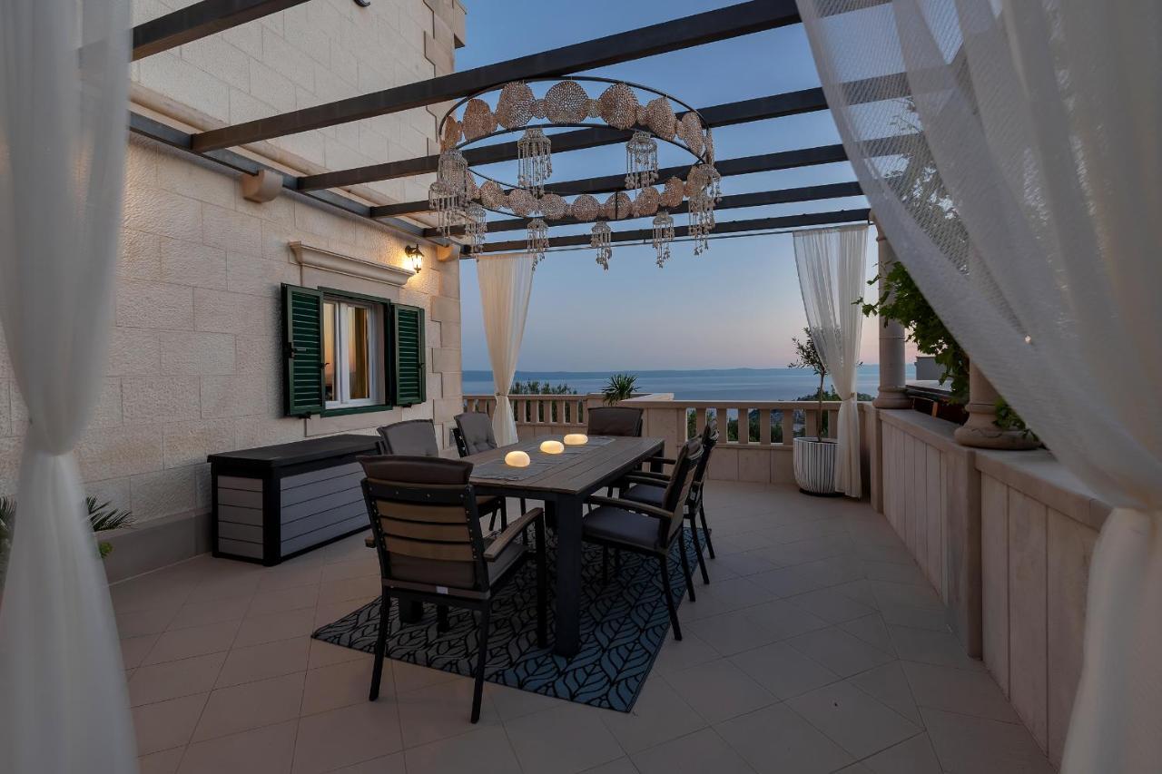 Villa Vesna With Heated Pool Макарска Экстерьер фото