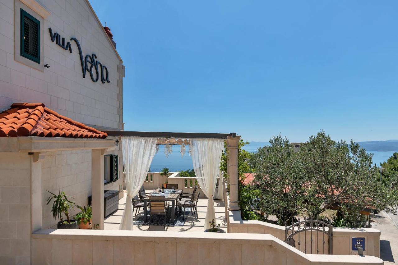 Villa Vesna With Heated Pool Макарска Экстерьер фото